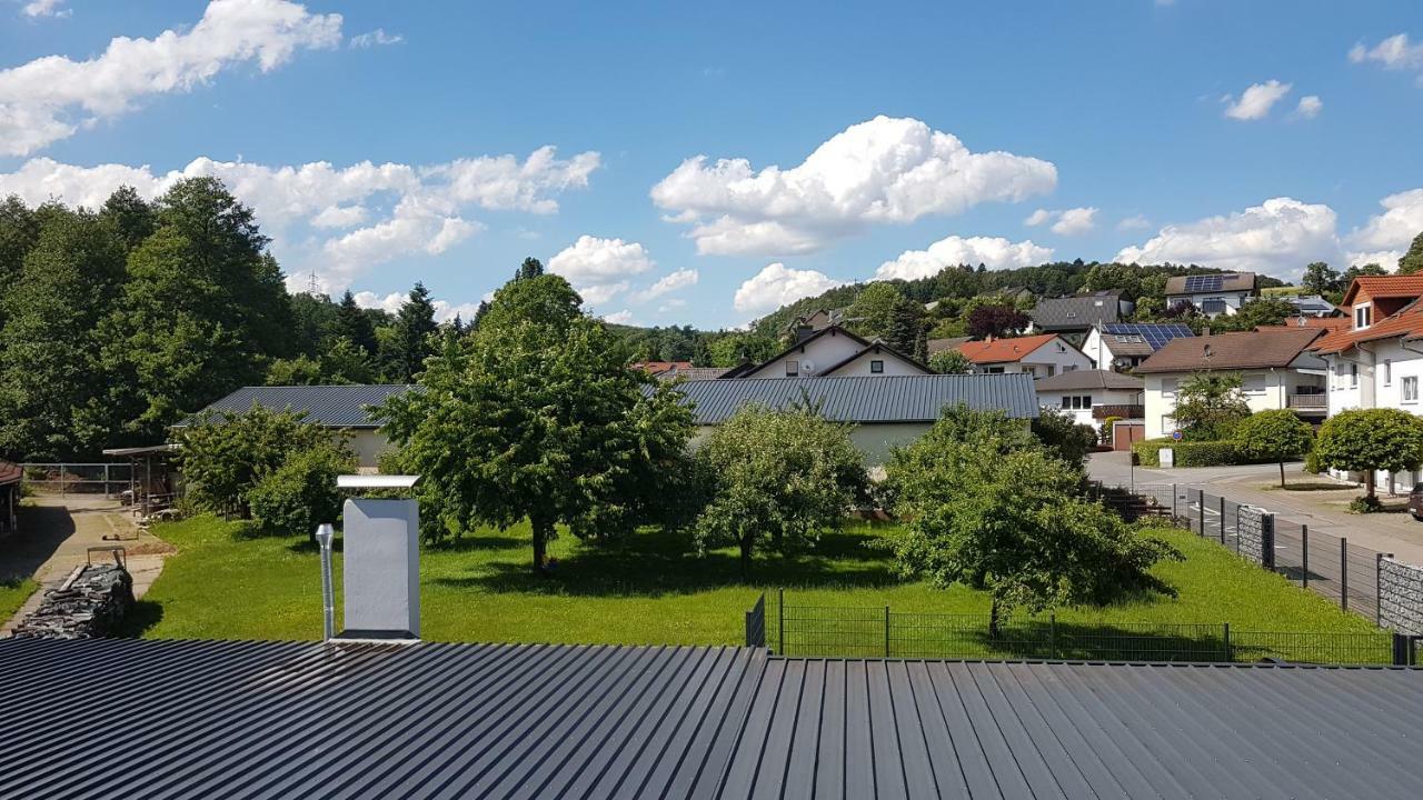 Ferienwohnung/Monteurzimmer Auf Dem Bauernhof Mörlenbach Eksteriør bilde